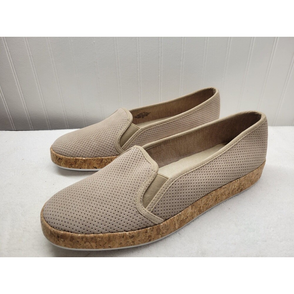 New Isaac Mizrahi Live! Perforated Suede Slip-On Cork Sneakers Sand Size 8.5
